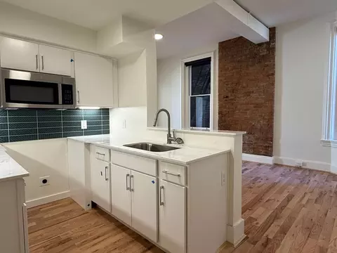 1329 Main St, Cincinnati, OH 45202