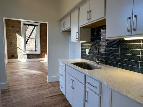 1329 Main St, Cincinnati, OH 45202 photo 1