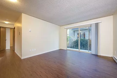 5204 15th Ave NE, Seattle, WA 98105