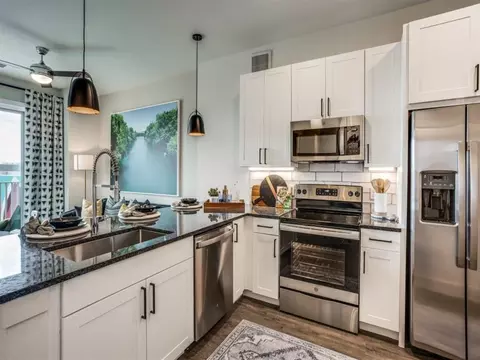5629 N Lamar Blvd, Austin, TX 78751 photo 11