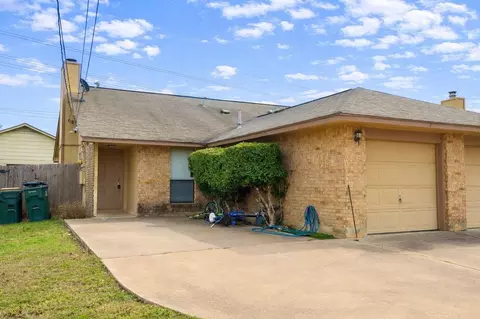 312 Tamara Dr, Georgetown, TX 78628 photo 4