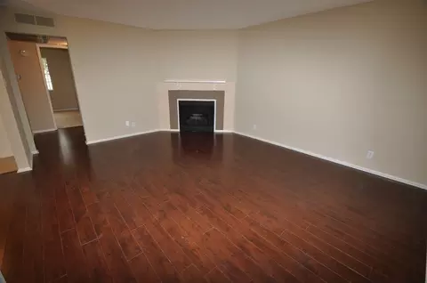11225 Huston St, Los Angeles, CA 91601
