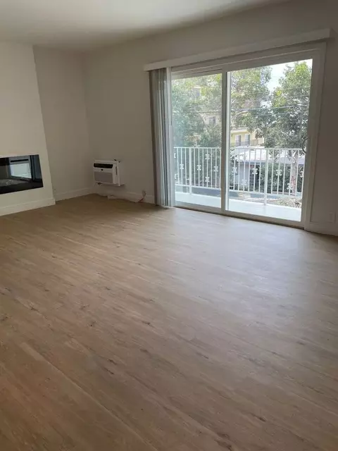 1100 Granville Ave, Los Angeles, CA 90049