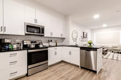 21 Lakeside Ave, Pompton Lakes, NJ 07442