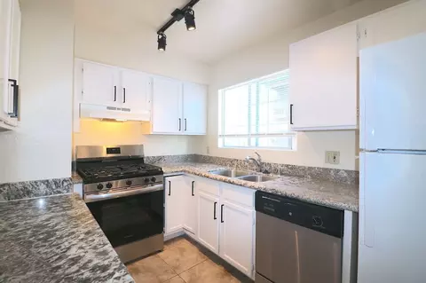 1304 Brunner St, San Diego, CA 92110