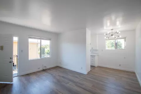 4565 Hazeltine Ave, Los Angeles, CA 91423