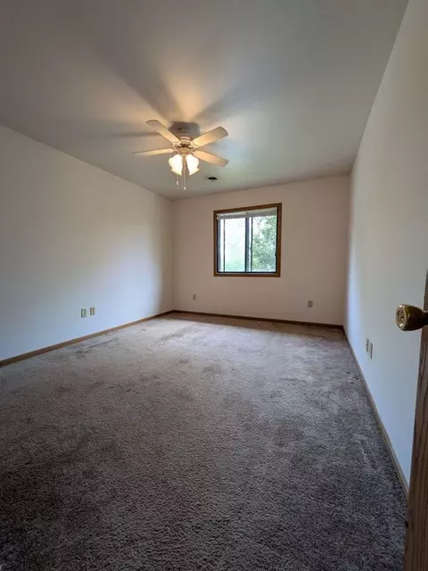 2615 Morningside Dr, Crown Point, IN 46307