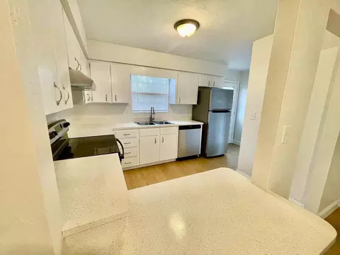2220 NW 55th Blvd, Gainesville, FL 32653