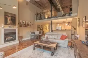 618 Main St, Coventry, RI 02816