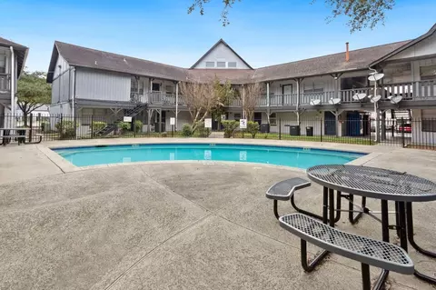 7575 Bissonnet St, Houston, TX 77074 photo 32