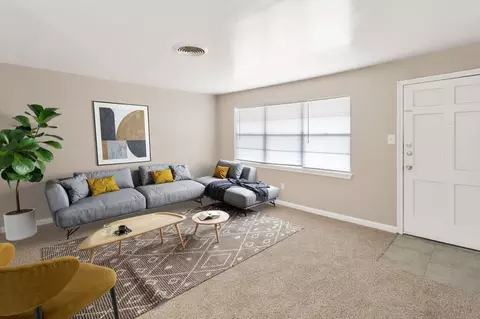 7575 Bissonnet St, Houston, TX 77074 photo 16