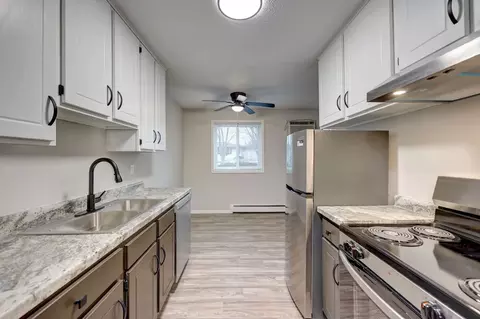 241 249 99th Ave NE, Blaine, MN 55434