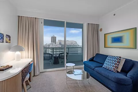4401 Collins Ave, Miami Beach, FL 33140