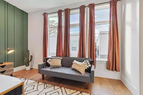 Browder St, Dallas, TX 75201