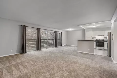 9540 Mission Rd, Overland Park, KS 66206