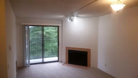10522 Lake City Way NE, Seattle, WA 98125