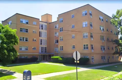 1447 W Touhy Ave, Chicago, IL 60626