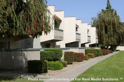 Casa Real Apartments, Bakersfield, CA 93309