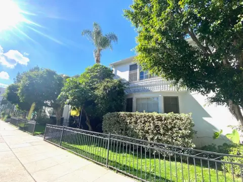 1811 N Cherokee Ave, Los Angeles, CA 90028