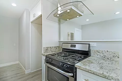 77 Ellis St, Long Beach, CA 90805