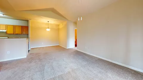 5275 Long Lake Cir, Lakeland, FL 33805 photo 4