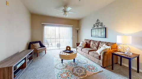 5275 Long Lake Cir, Lakeland, FL 33805 photo 2