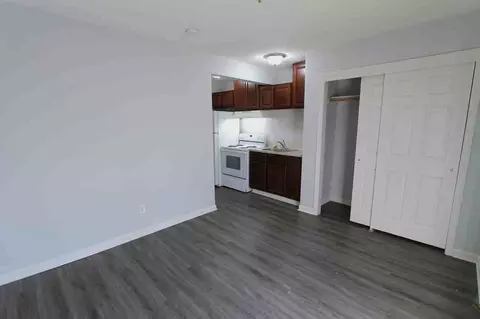802 W 23rd Ave, Bellevue, NE 68005