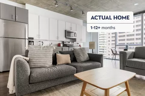 215 W Lake St, Chicago, IL 60606