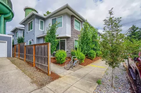 7025 N Mohawk Ave, Portland, OR 97203