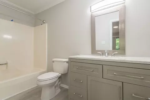 916 Hearthridge Ct, Raleigh, NC 27609