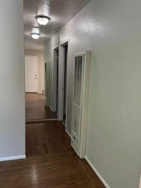 627 T St, Sacramento, CA 95811