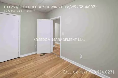 90 Appleton St, Lowell, MA 01852 photo 9