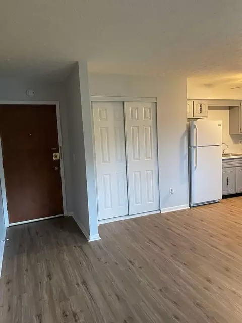 1800 Whipple Ave NW, Canton, OH 44708 photo 3