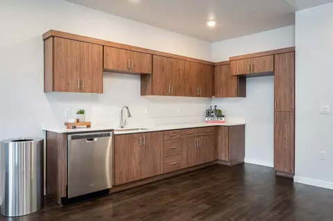 1940 NW 25th Ave, Portland, OR 97210