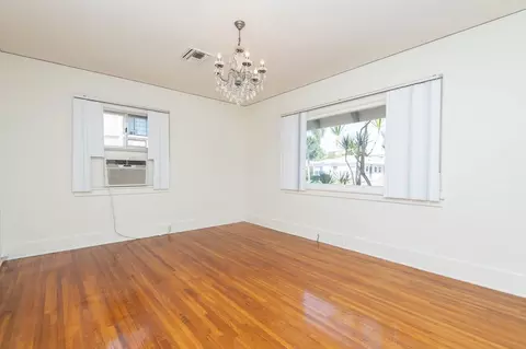200 W Maple St, Glendale, CA 91204