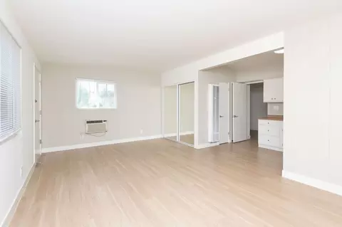 200 W Maple St, Glendale, CA 91204 photo 2