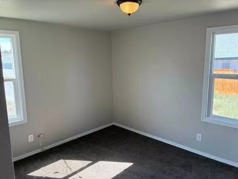 122 E Hazel St, Caldwell, ID 83605 photo 7