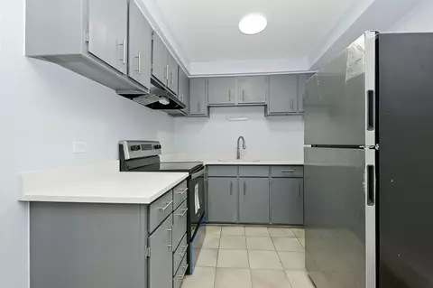 2040 W 111th St, Chicago, IL 60643