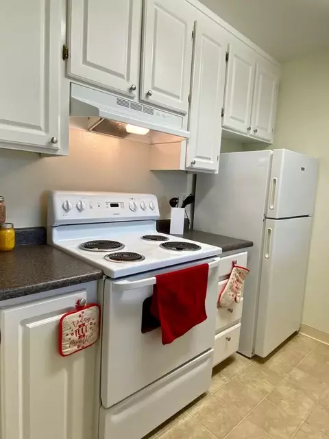 1612 Branham Ln, San Jose, CA 95118