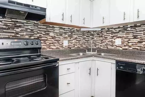 1834 Madison Village Dr, Indianapolis, IN 46227