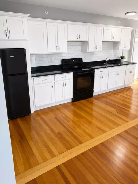 3 Merrimack St, Concord, NH 03301