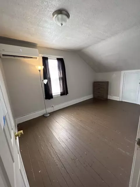 Undisclosed, Cleveland Heights, OH 44118