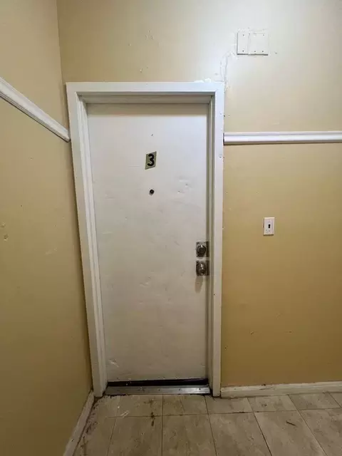 486 W State St, Trenton, NJ 08618