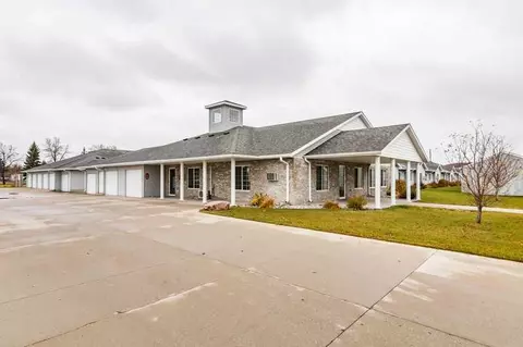 1315 3rd St E, West Fargo, ND 58078