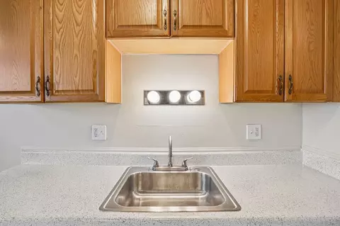 33000 Parkhill St, Wayne, MI 48184 photo 78