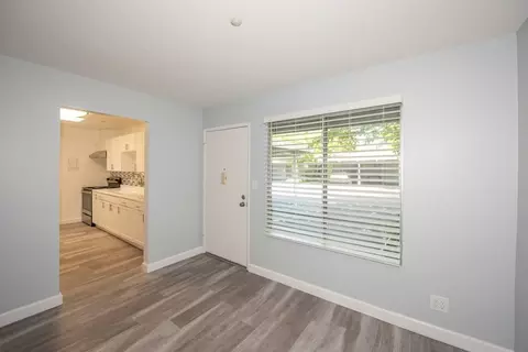 2001 Colony St, Mountain View, CA 94043