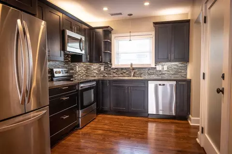 1109 W 49th St, Kansas City, MO 64112