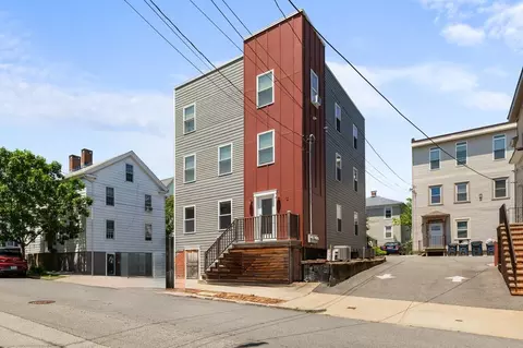 10 Trenton St, Providence, RI 02906