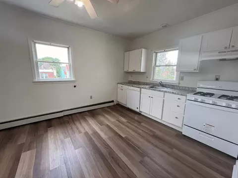 4721 Maripoe St, Pittsburgh, PA 15213