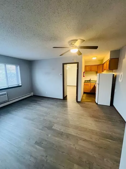 640 16th Ave SW, Cedar Rapids, IA 52404